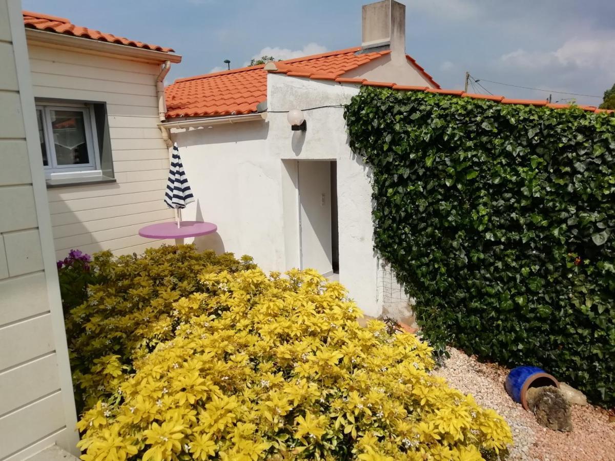 Un Petit Coin De Campagne Dans Le Pays De Saint-Gilles Villa Exterior photo